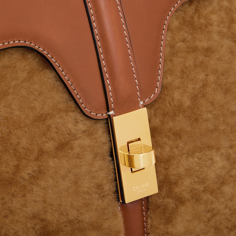 sac classique 16 en peau lainée et cuir de veau