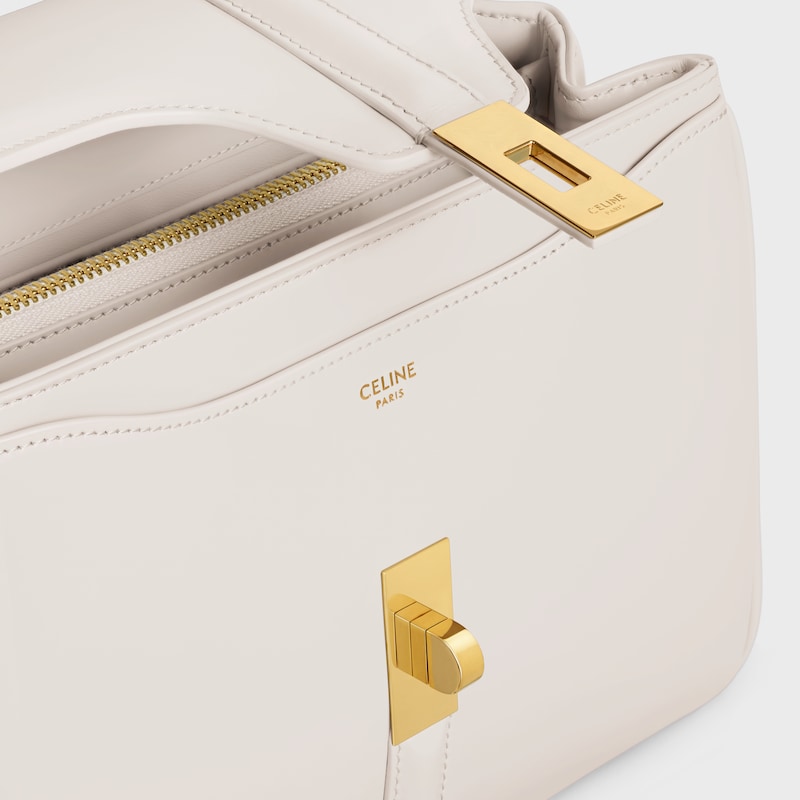 petit sac 16 en cuir de veau satiné