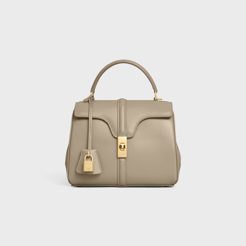 petit sac 16 en cuir de veau satiné