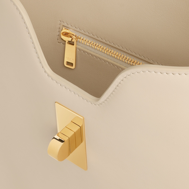petit sac souple camille 16 en cuir de veau lisse