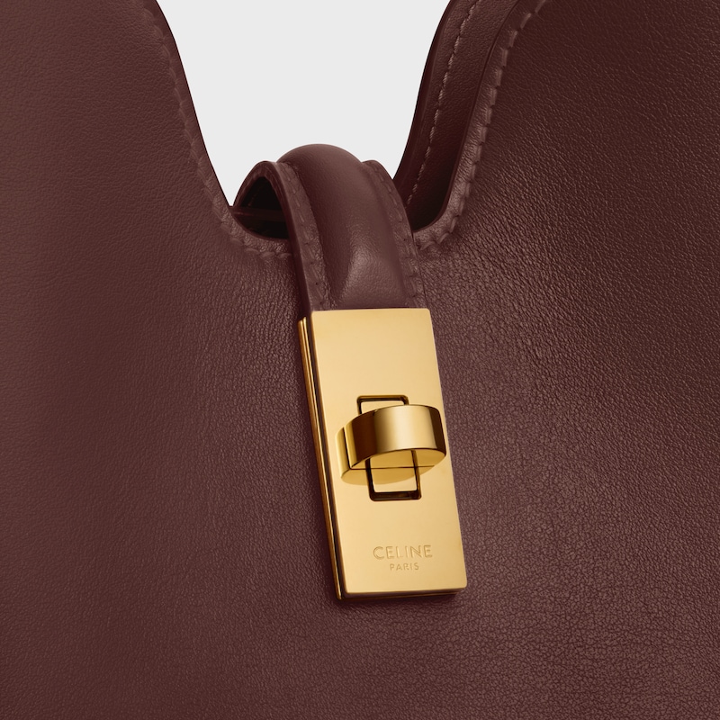 petit sac souple camille 16 en cuir de veau lisse