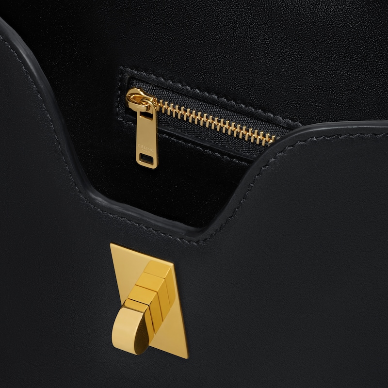 petit sac souple camille 16 en cuir de veau lisse