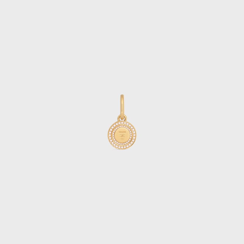 médaille céline charms en perles de résine et laiton finition dorée