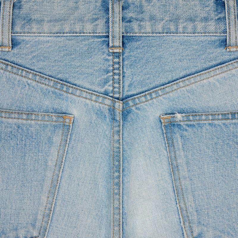 jean wesley en denim délavé à leau claire