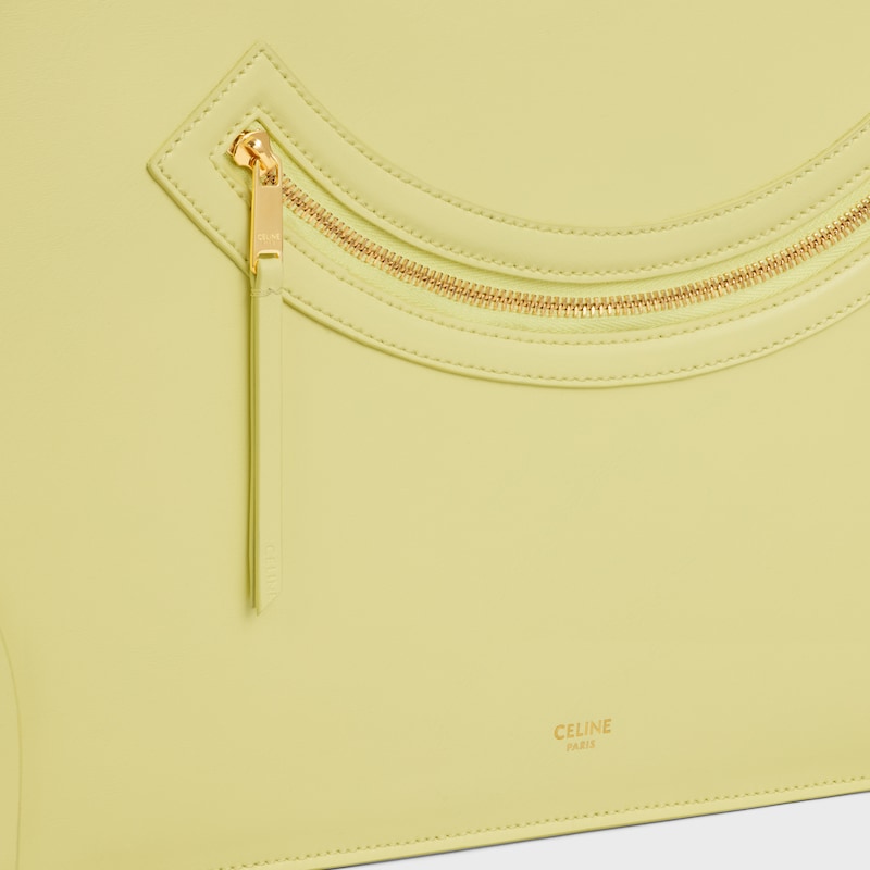 bagages flat cabas neufs en cuir de veau brillant