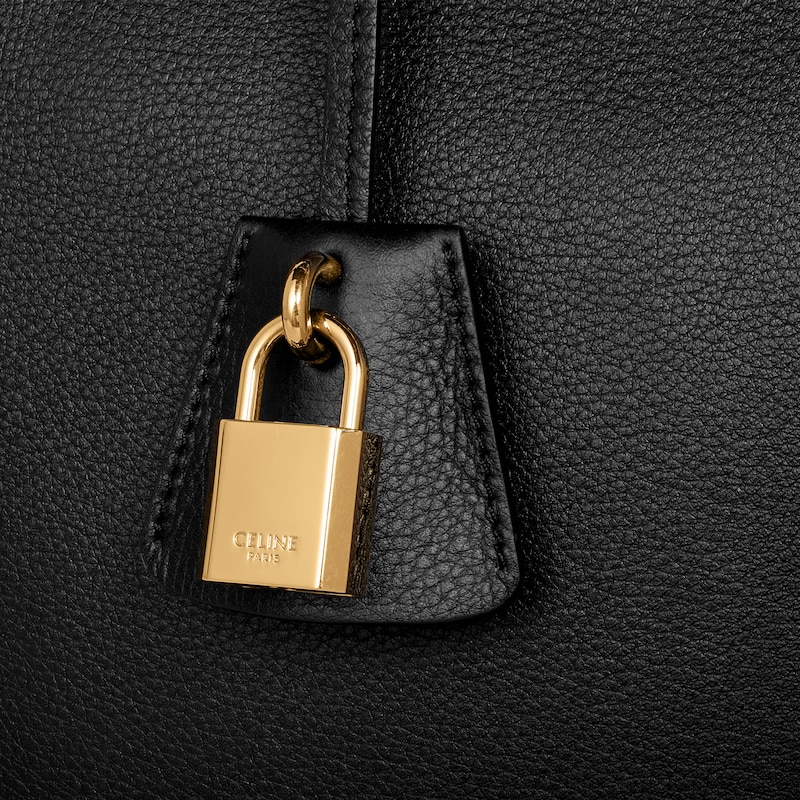 sac céline conti en cuir de veau souple grainé