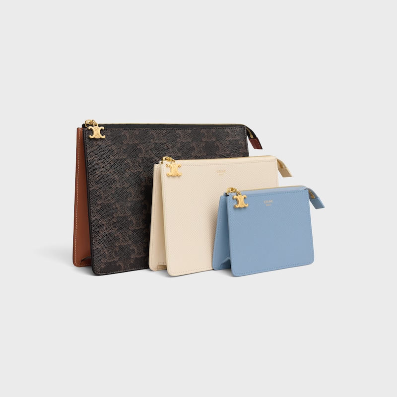 ensemble de trois pochettes pour charmes triomphe en toile triomphe et cuir de veau grainÉ