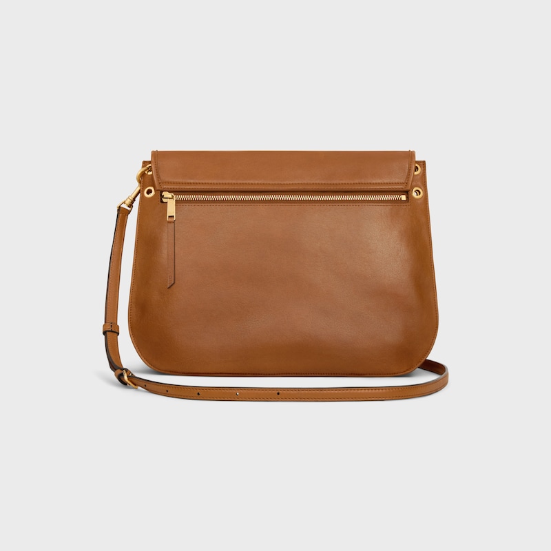 besace soft triomphe en peau dagneau souple et brillante