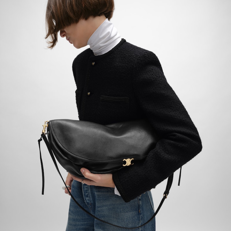 sac halfmoon soft triomphe en cuir dagneau souple et brillant