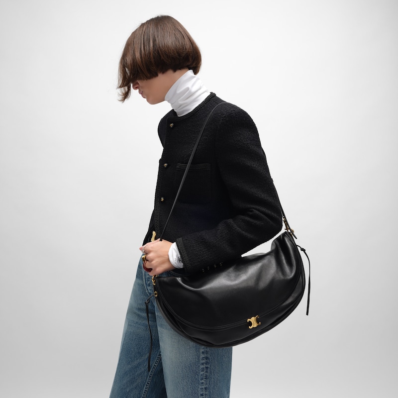 sac halfmoon soft triomphe en cuir dagneau souple et brillant