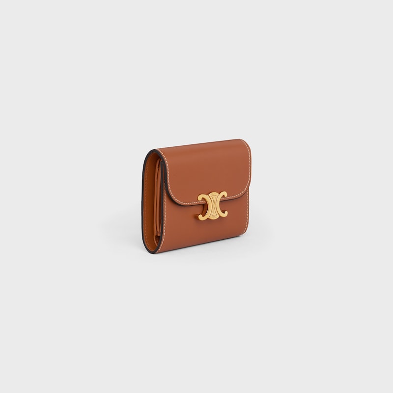 petit portefeuille à rabat triomphe en cuir dagneau lisse et brillant